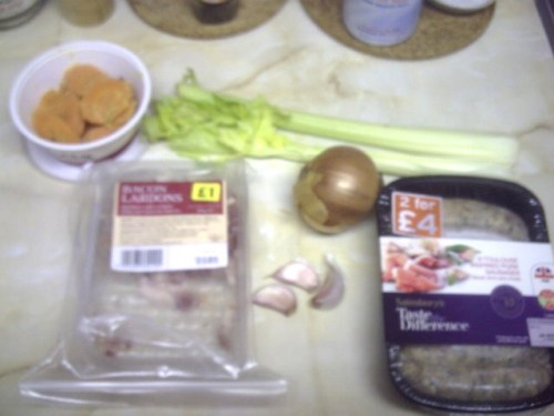Ingredients to put in the beans: sausages, bacon, onion, celery, carrot, garlic